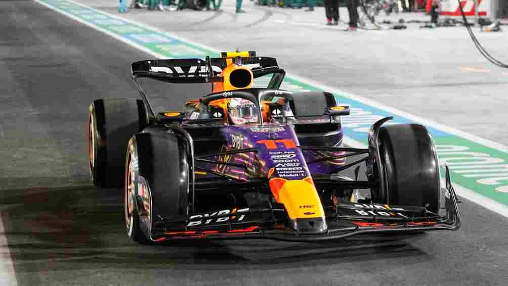 Checo Pérez durante el Gran Premio de Las Vegas