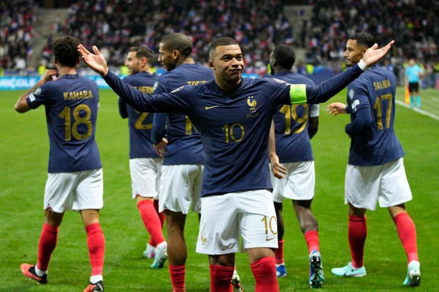 Francia, cerca de tomar el primer lugar del Ranking FIFA