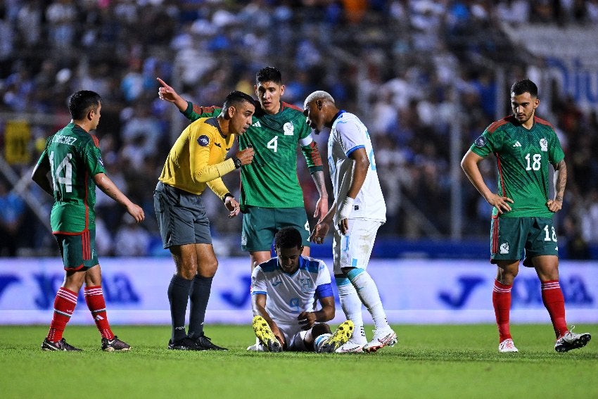 Honduras vs México en la Ida de la serie