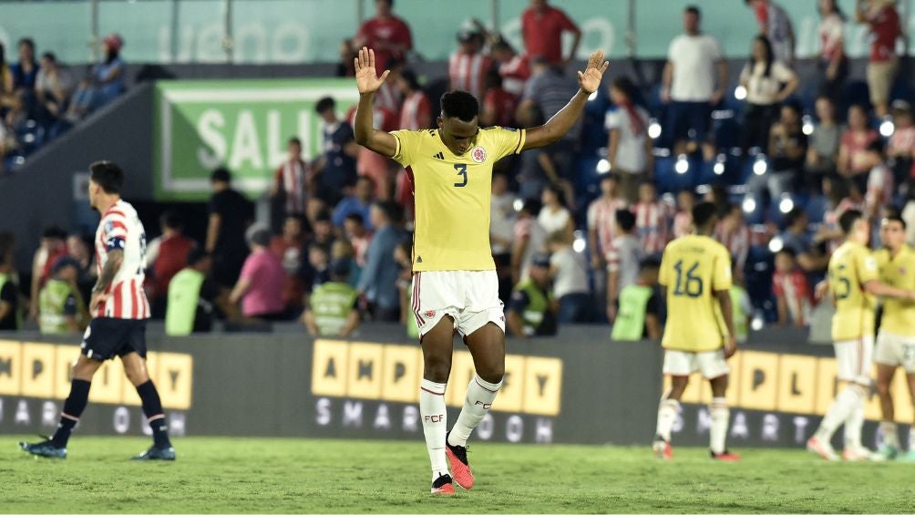 Mina tras el silbatazo final en Asunción