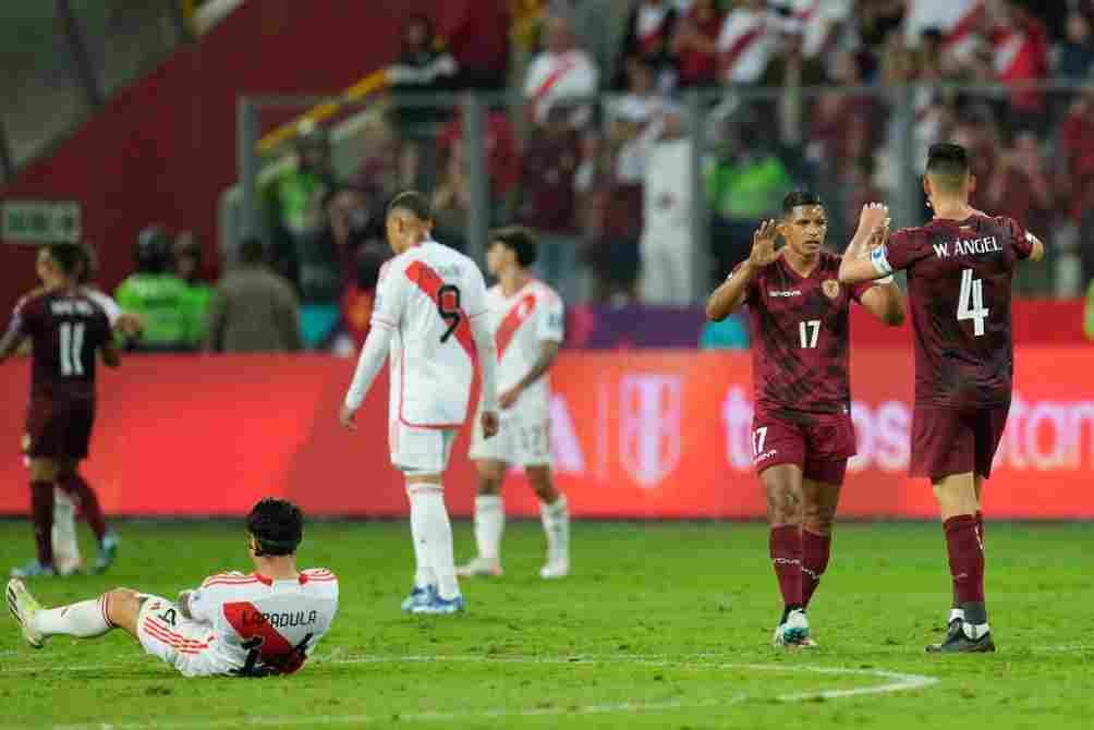 Jugadores peruanos se lamentan por el empate contra Venezuela