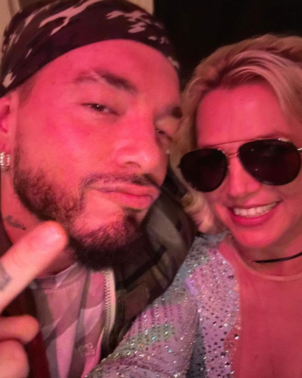 J Balvin fue quien se tomó más fotos con Britney y las subieron a las redes.