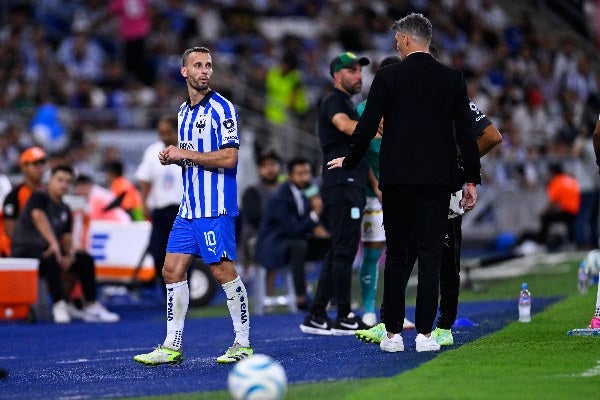 Sergio Canales jugando con Monterrey 