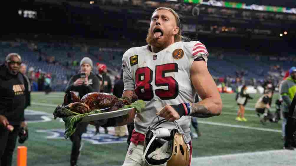 George Kittle repartió pavo para celebrar triunfo de los 49ers