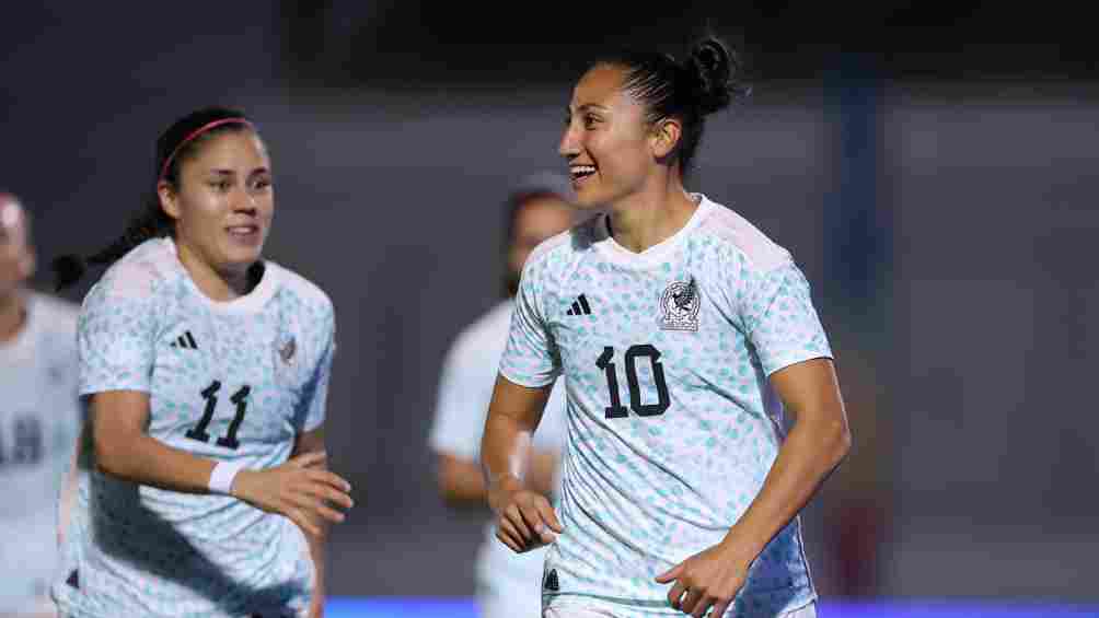 Lizbeth Ovalle y Stephany Mayor con la Selección Mexicana