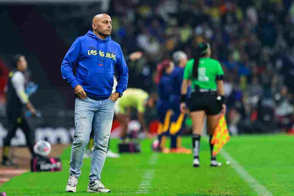 Villacampa en el partido de ida ante Tigres