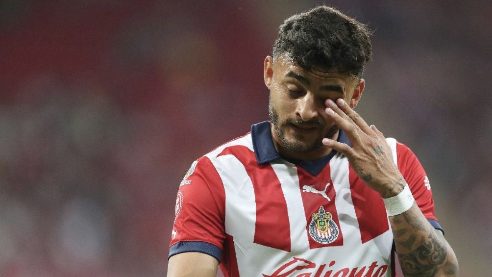 Alexis Vega con Chivas