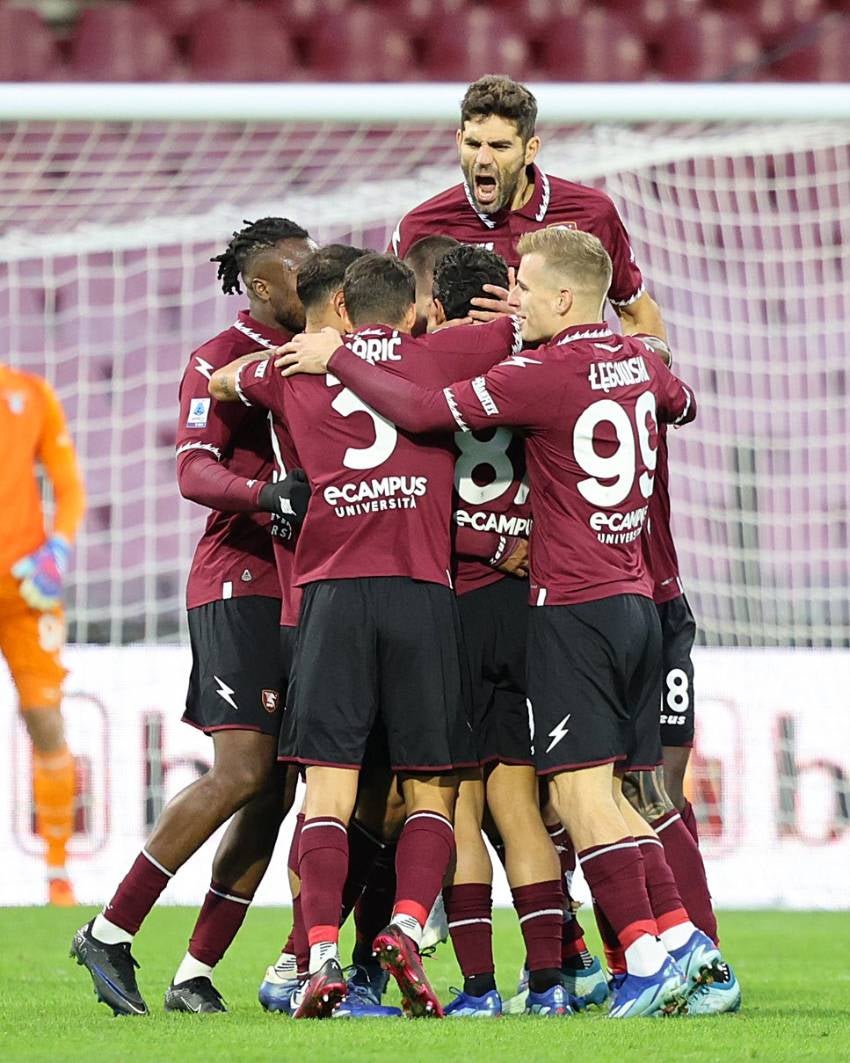 Salernitana sumó su primera victoria de la temporada