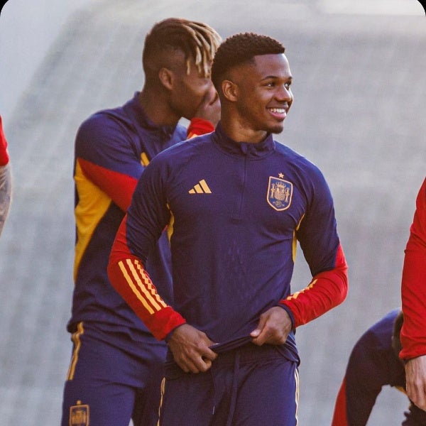 Ansu entrenando con la Selección de España