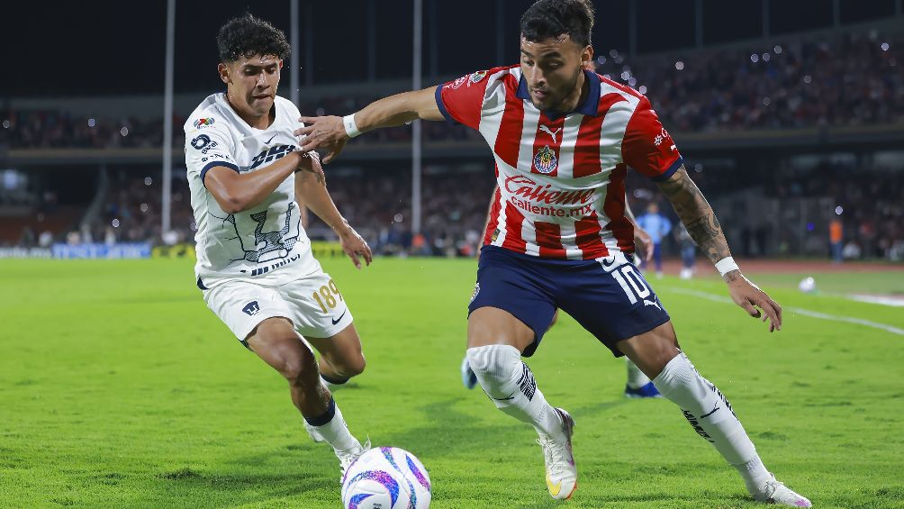 Alexis Vega sufrió en el más reciente duelo ante Pumas