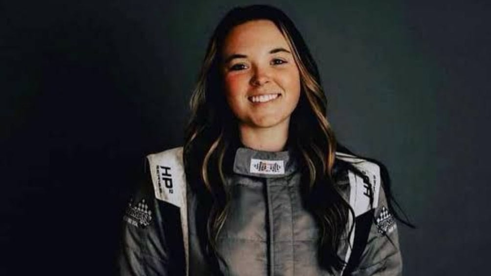 Ashlea Albertson, pilota de 24 años, falleció tras un accidente automovilístico