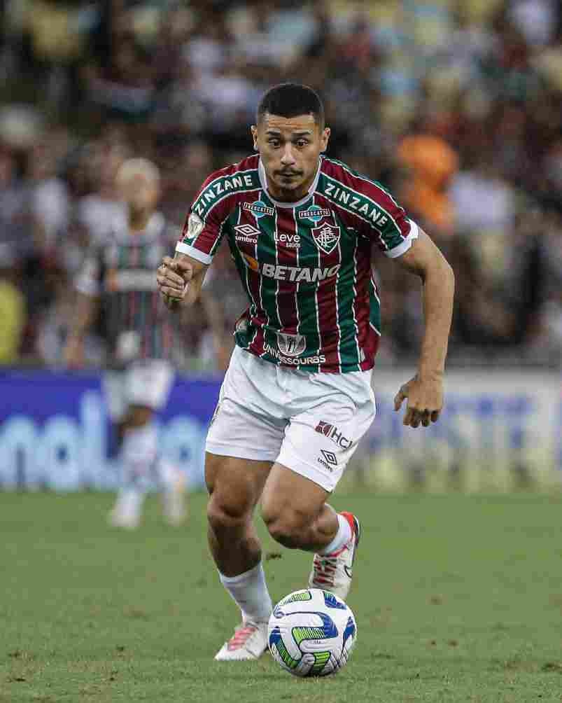 Fluminense se impuso ante Coritiba