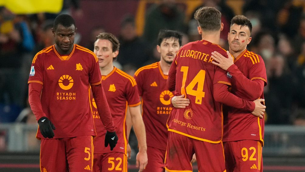 La Roma festeja su victoria ante Udinese