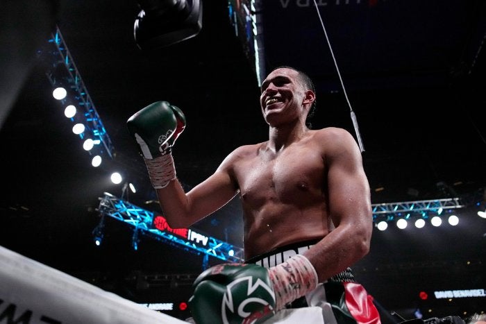 Benavidez 'saborea' combate contra Canelo: "Es la pelea que el boxeo necesita"