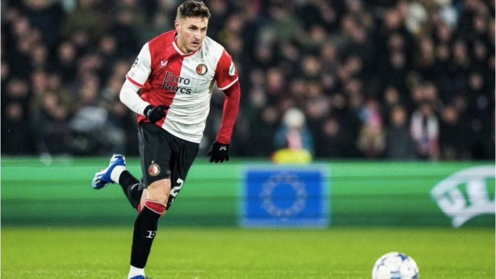 Santiago durante el partido ante el Atlético