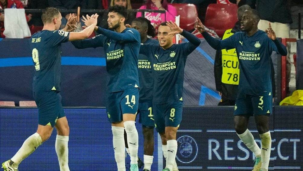 Ismael Saibari anota un golazo en el triunfo del PSV frente al Sevilla 