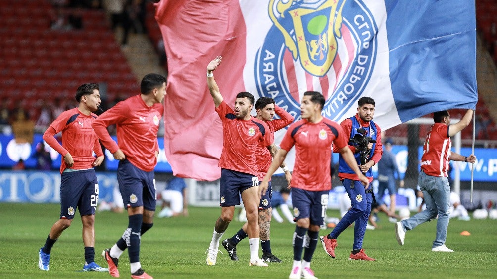 Veljko Paunovic manda a Alexis Vega a la banca para el duelo contra Pumas 