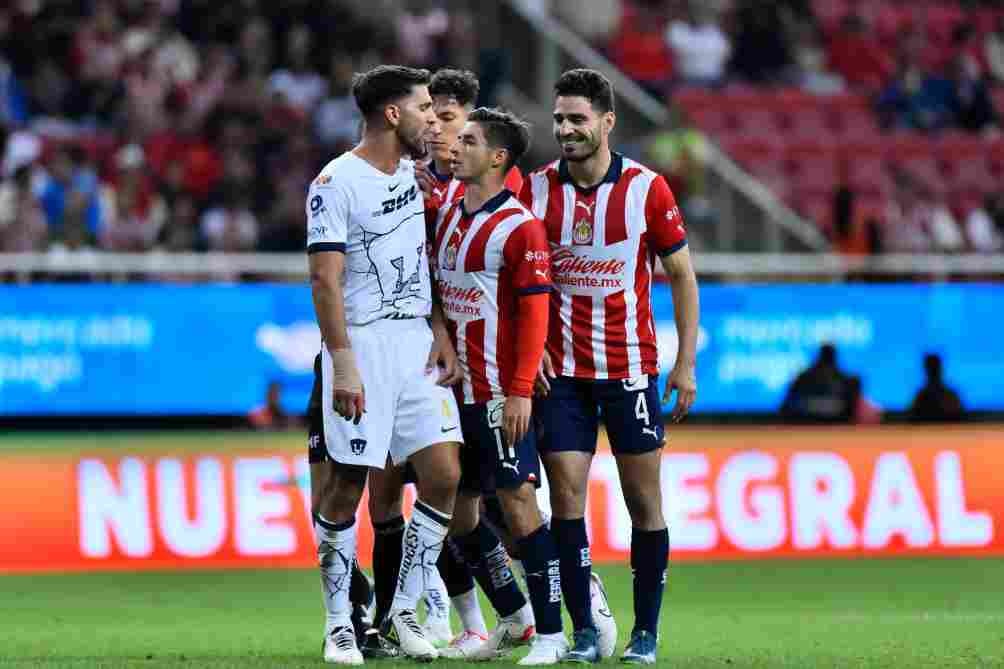 Briseño durante el partido contra Pumas