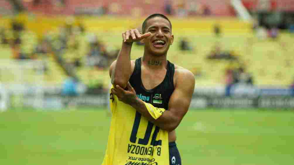 Mendoza en celebración con el Atlético Morelia 