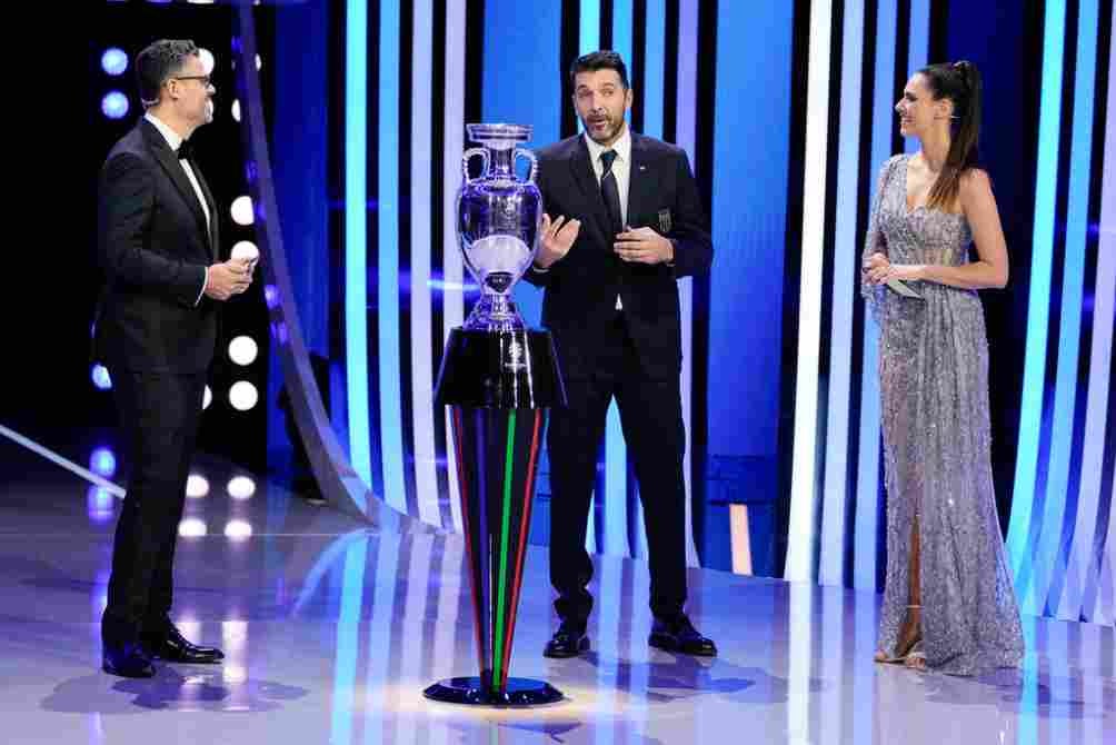 Buffon durante el sorteo de la Euro 2024 en Alemania