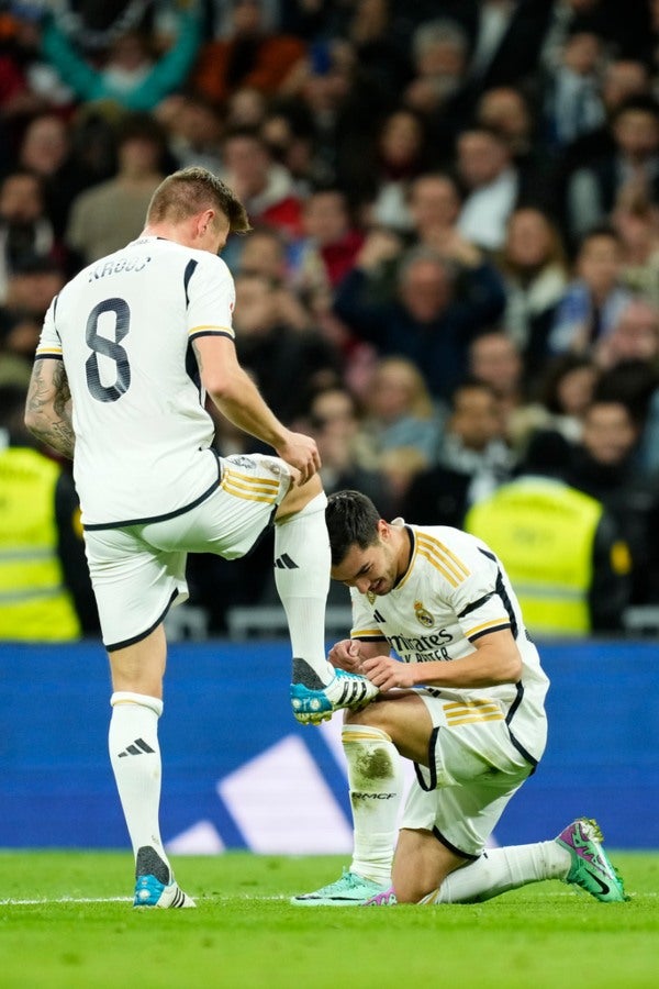 Brahim Díaz festejando su gol con Toni Kroos