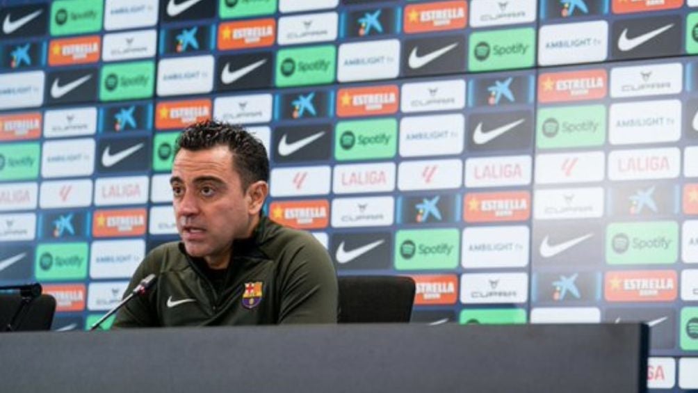 Xavi en conferencia de prensa