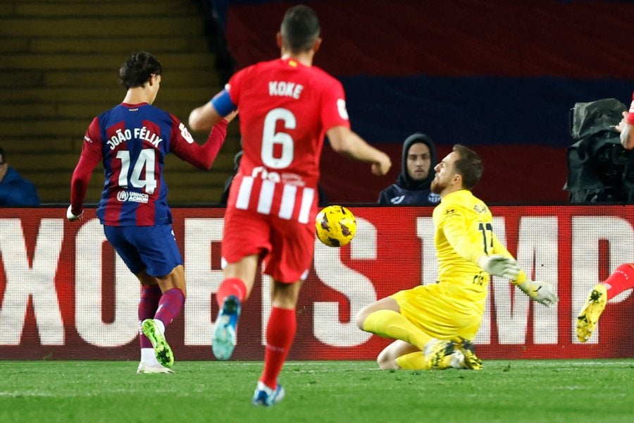 Joao Félix marcó el 1-0 con una gran definición sobre Oblak