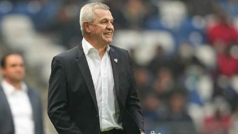 Javier Aguirre no aprieta el botón de pánico tras empate contra Alavés: 'seguiremos intentando'