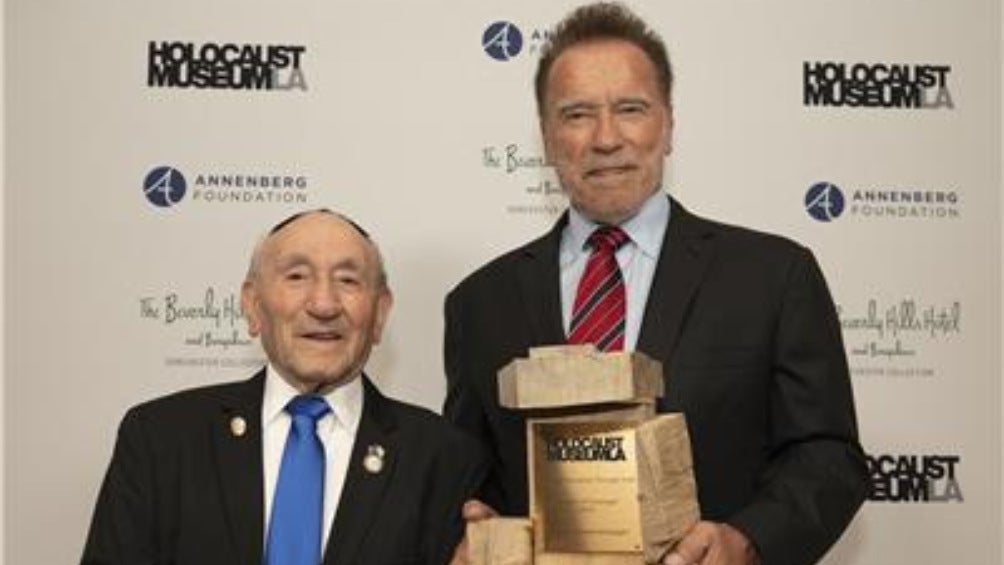 Schwarzenegger, con sobreviviente del Holocausto de 101 años