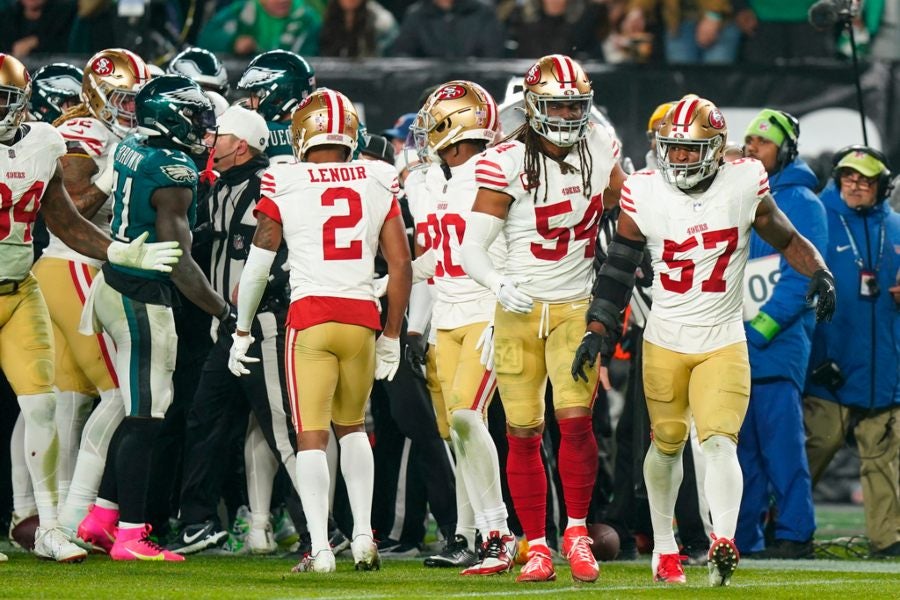 Pelea entre 49ers y Eagles