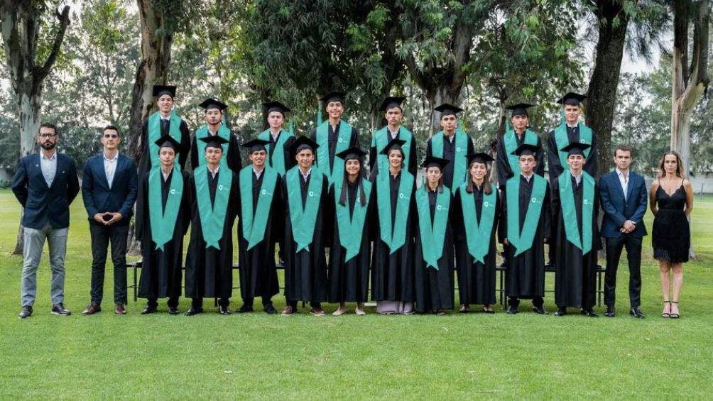 Los graduados del Colegio Orlegi