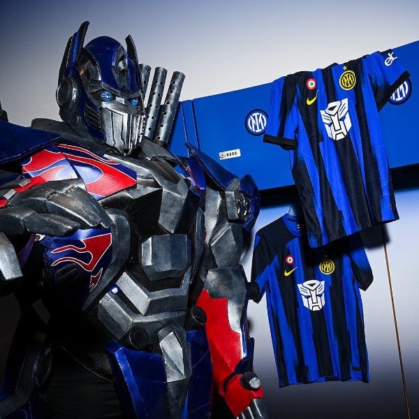 Inter de Milán lanza playera de 'Transformers'