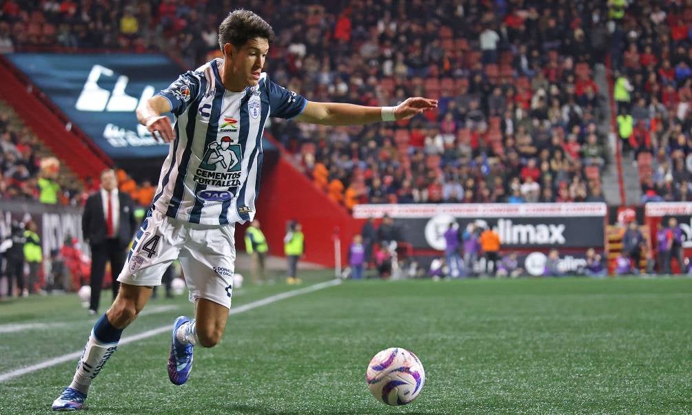 José Castillo en partido con Pachuca