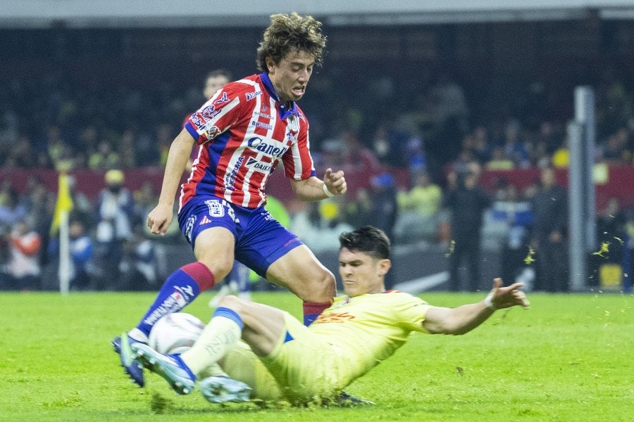 Israel Reyes en el duelo ante San Luis