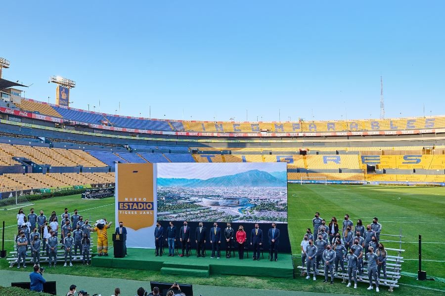 Samuel García promete nuevo estadio para Tigres