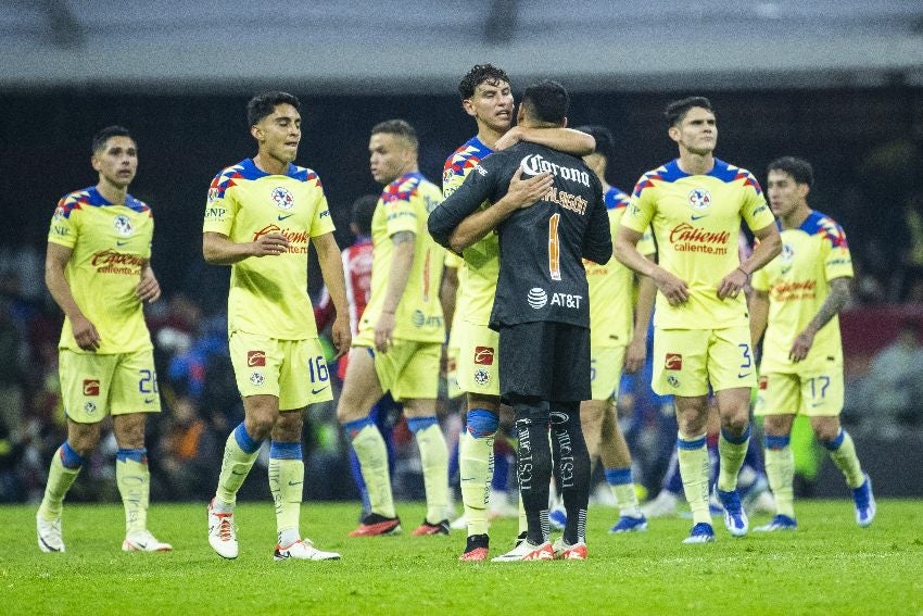 América en un partido en el Azteca