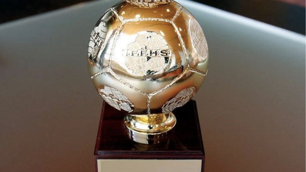 El trofeo de la IFFHS