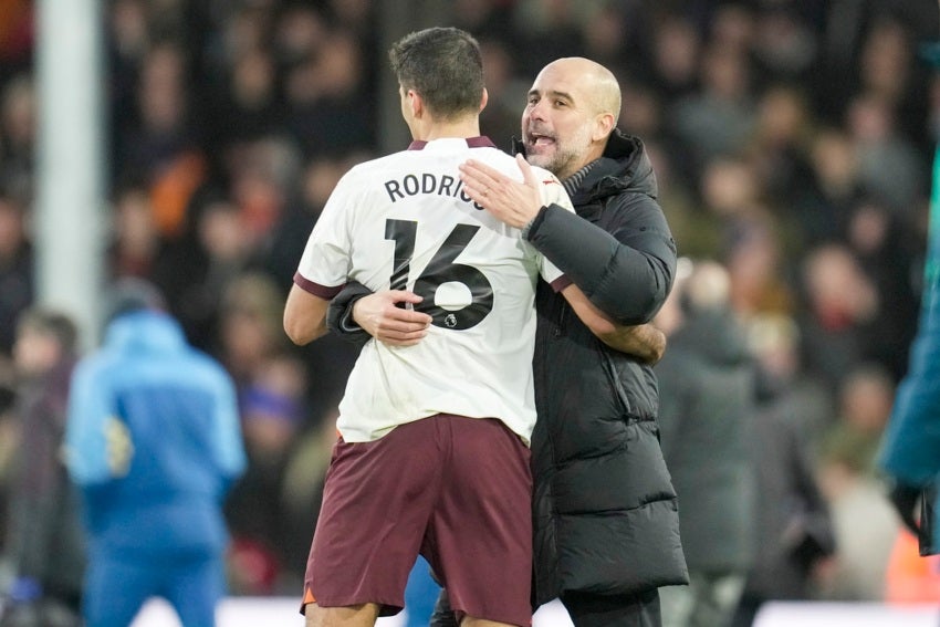 Pep con sus jugadores 