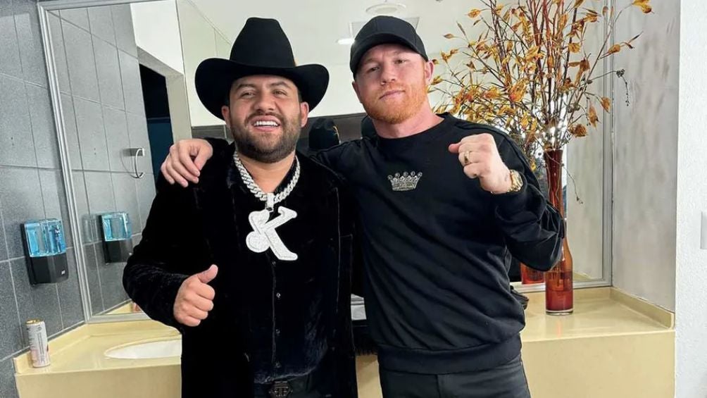 Canelo junto a Conriquez