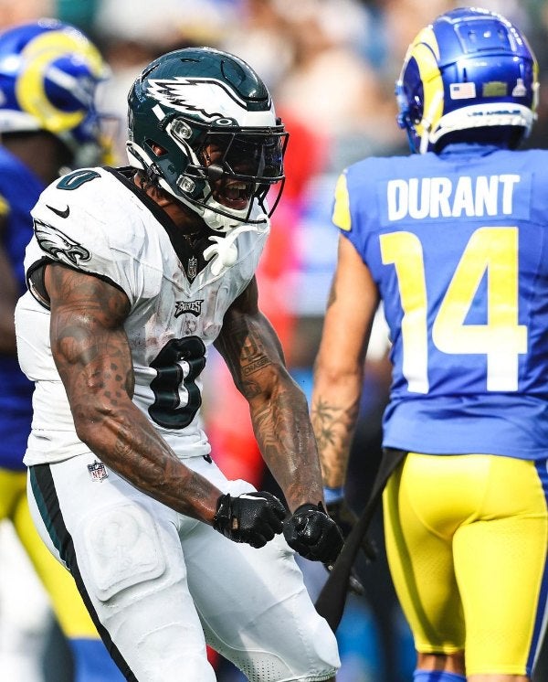 D'Andre Swift jugando con los Eagles 