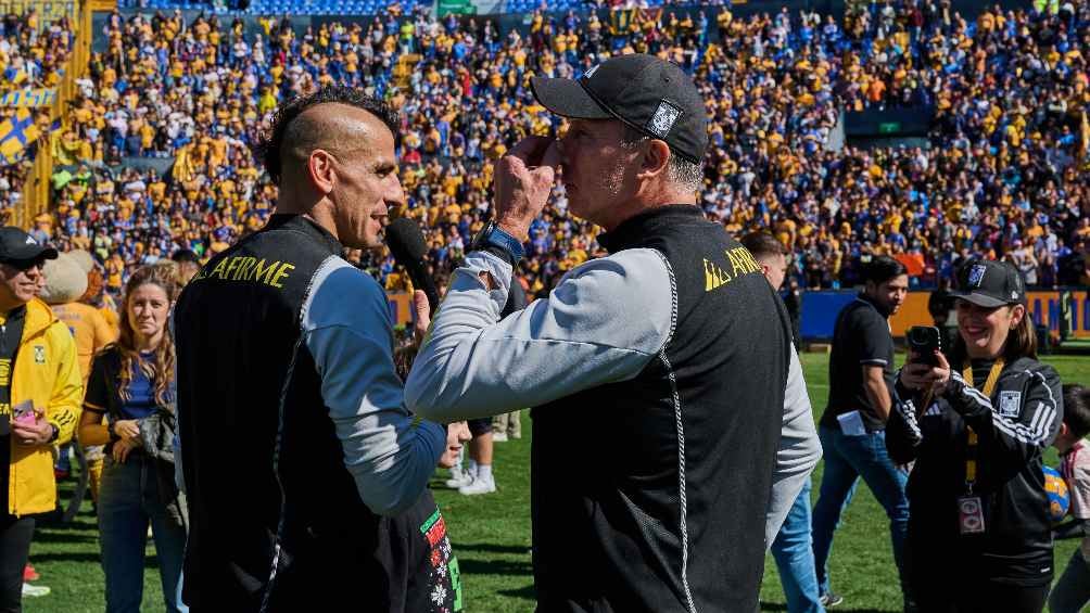 Hablaron frente a sus aficioandos