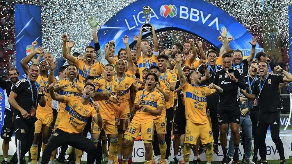 El América está cerca de ser el equipo mexicano más ganador del siglo XXI -  La Opinión