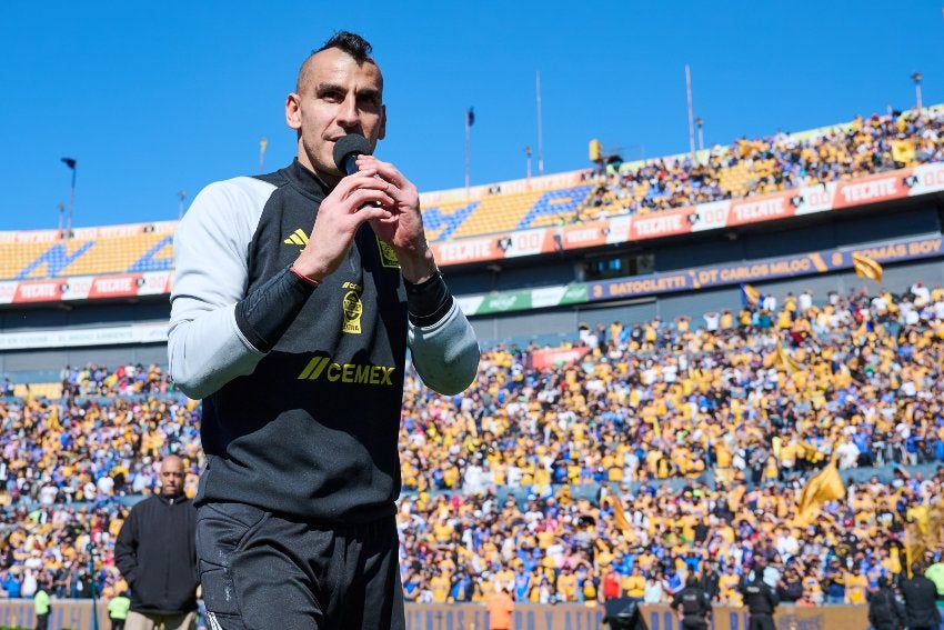 Guzmán en entrenamiento 