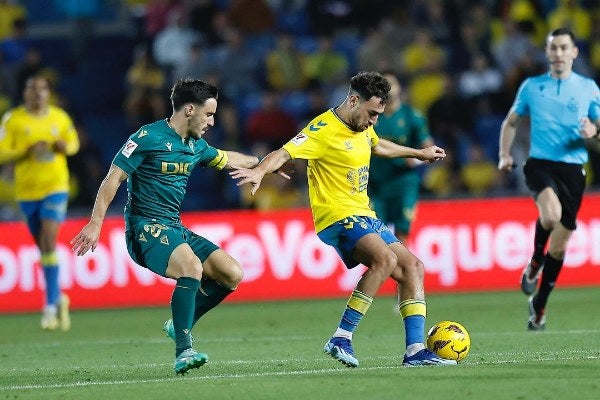 UD Las Palmas enfrentando al Cádiz