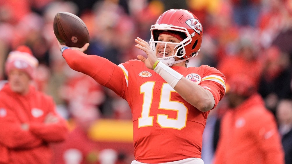 Patrick Mahomes quiere que sus receptores tengan confianza 