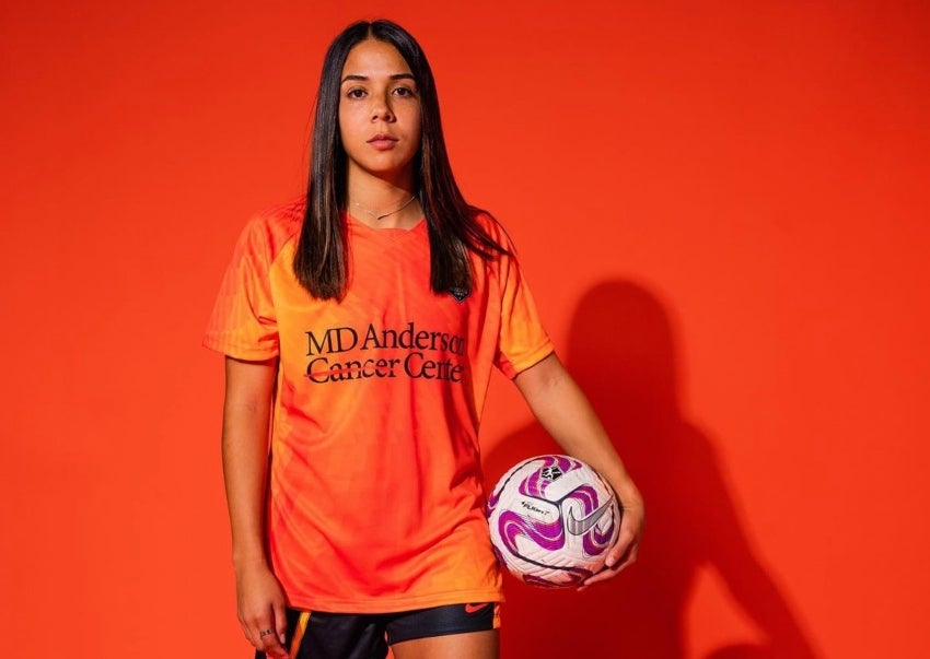 Renovó con Houston Dash 