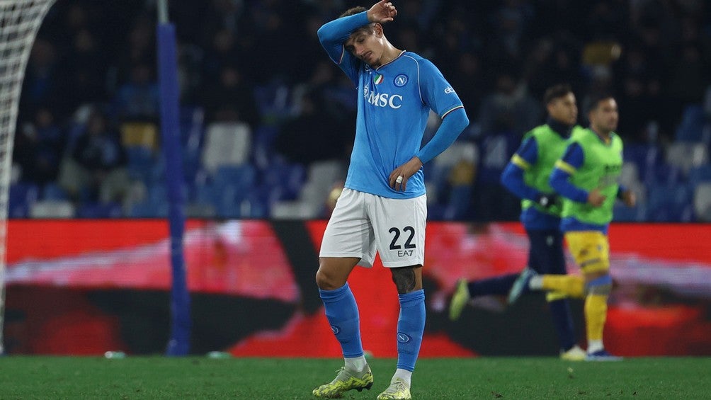 Napoli se fue humillado y eliminado 