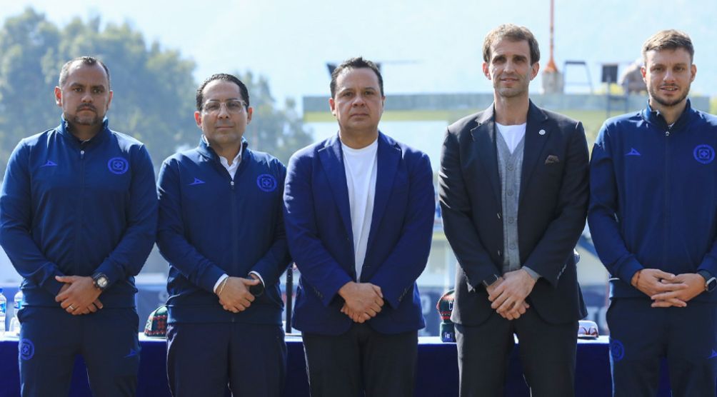 La nueva directiva de Cruz Azul