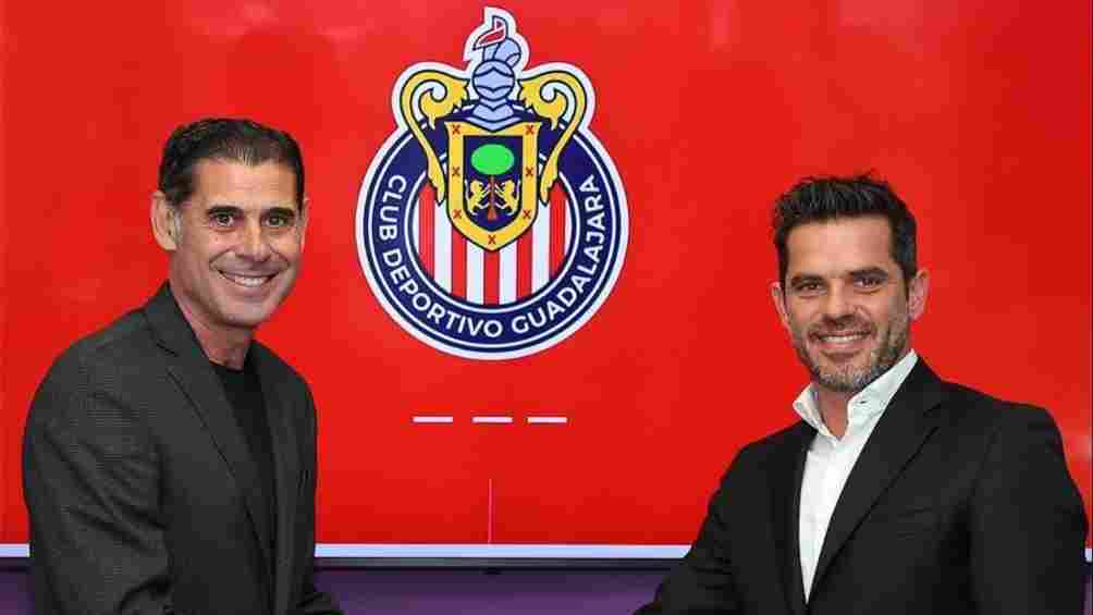 Fernando Gago es el nuevo técnico de Chivas