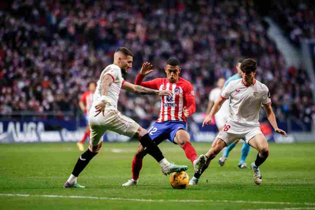 Los Colchoneros se quedaron con un hombre menos al final 